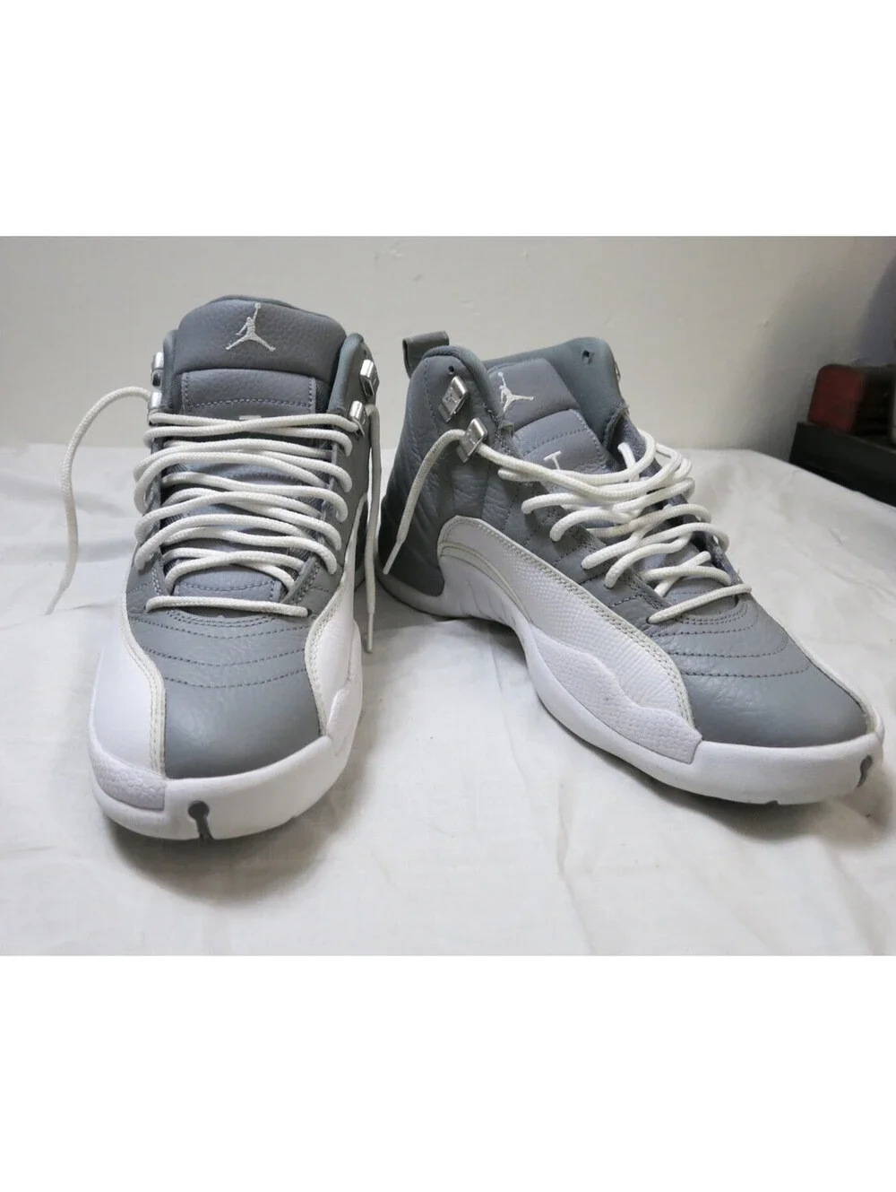 JORDAN AIR JORDAN 12 RETRO STEALTH WHITE COOL GREY CT8013-015 sz 9